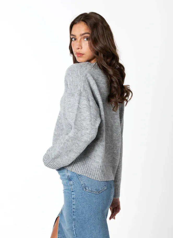 C'est Moi Sweaters, CESWT5103 Crop V Neck Sweater