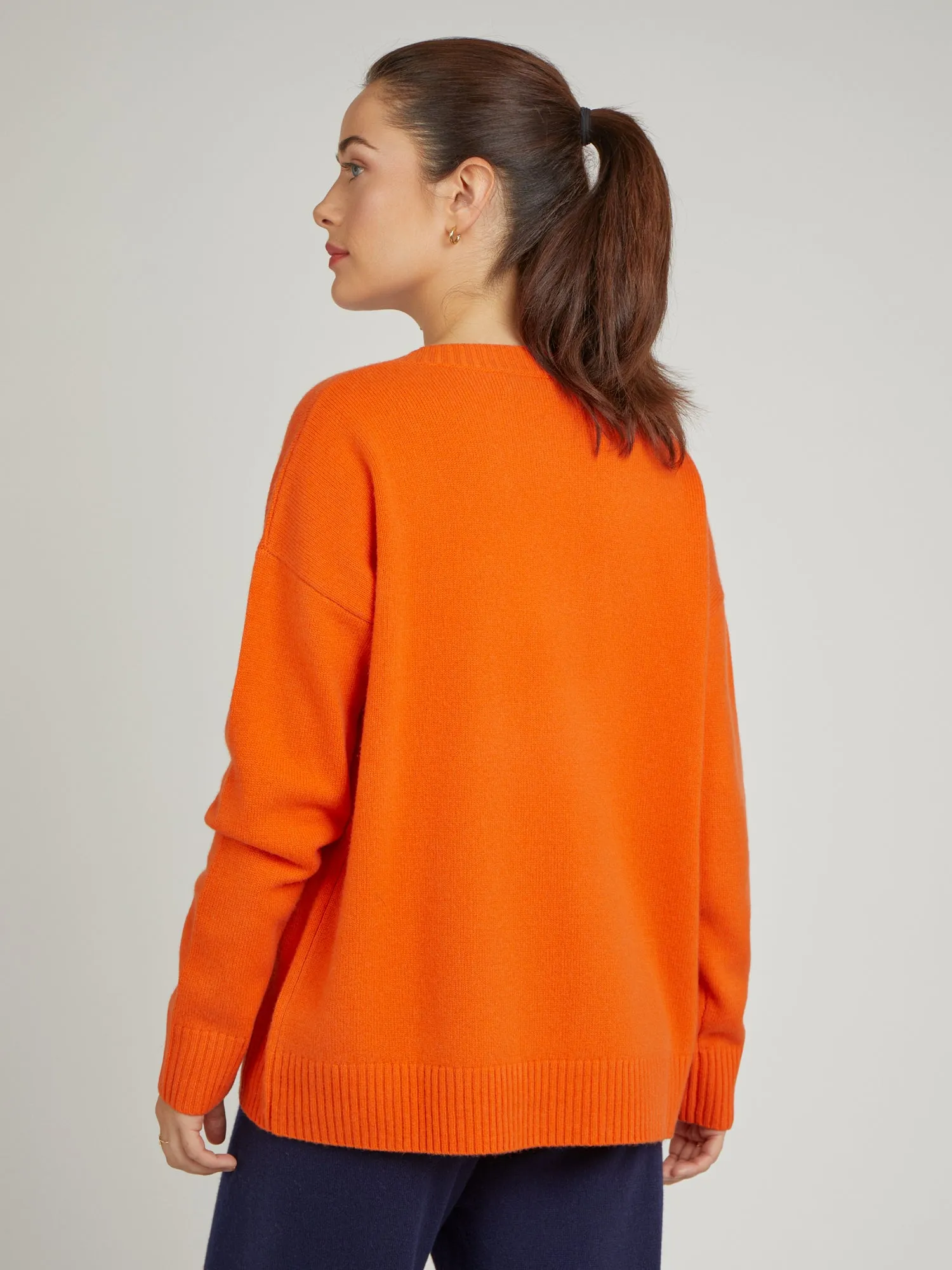 Core Relaxed V Neck Wool/Cashmere Jumper