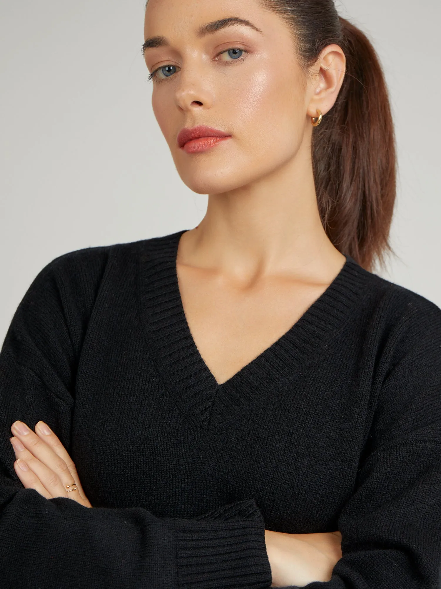 Core Relaxed V Neck Wool/Cashmere Jumper