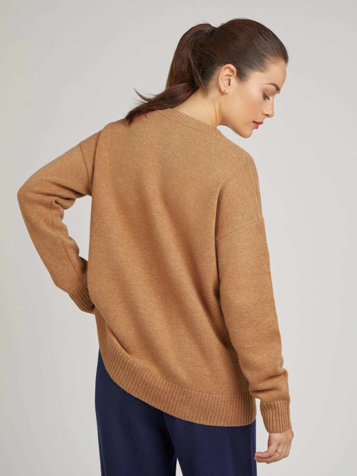 Core Relaxed V Neck Wool/Cashmere Jumper