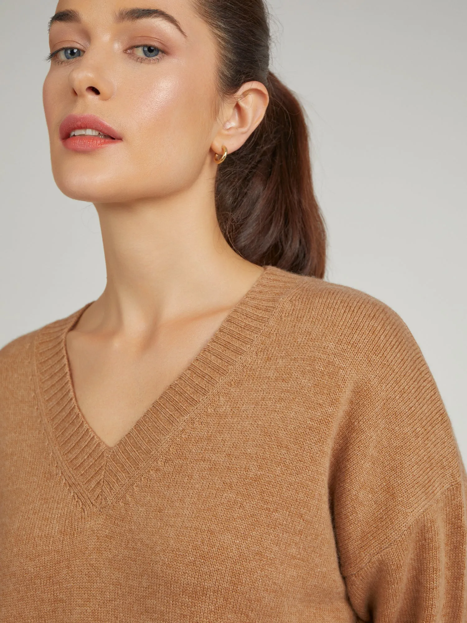 Core Relaxed V Neck Wool/Cashmere Jumper