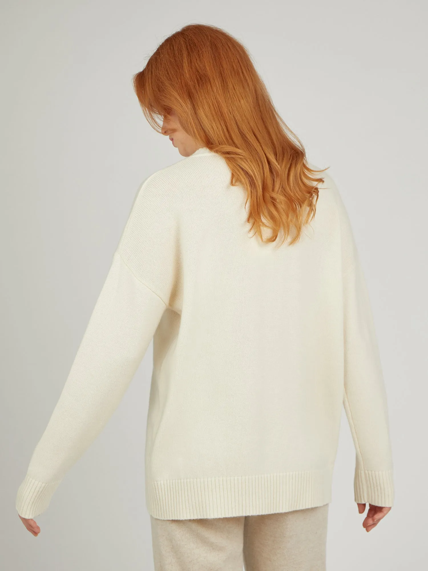 Core Relaxed V Neck Wool/Cashmere Jumper