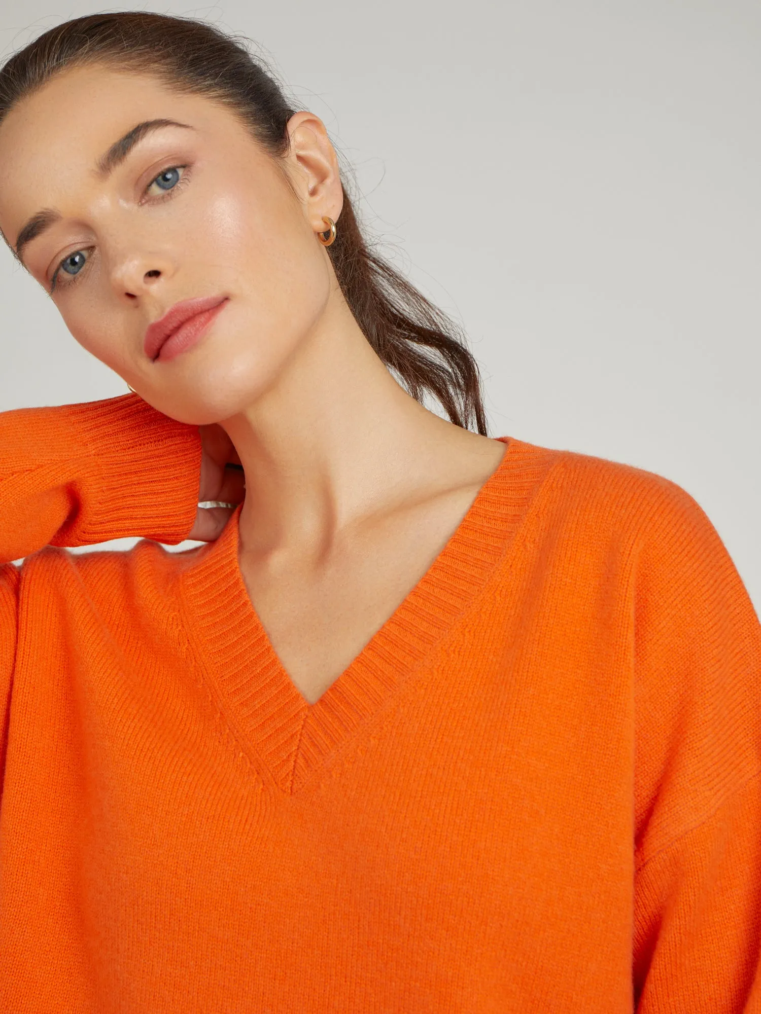 Core Relaxed V Neck Wool/Cashmere Jumper