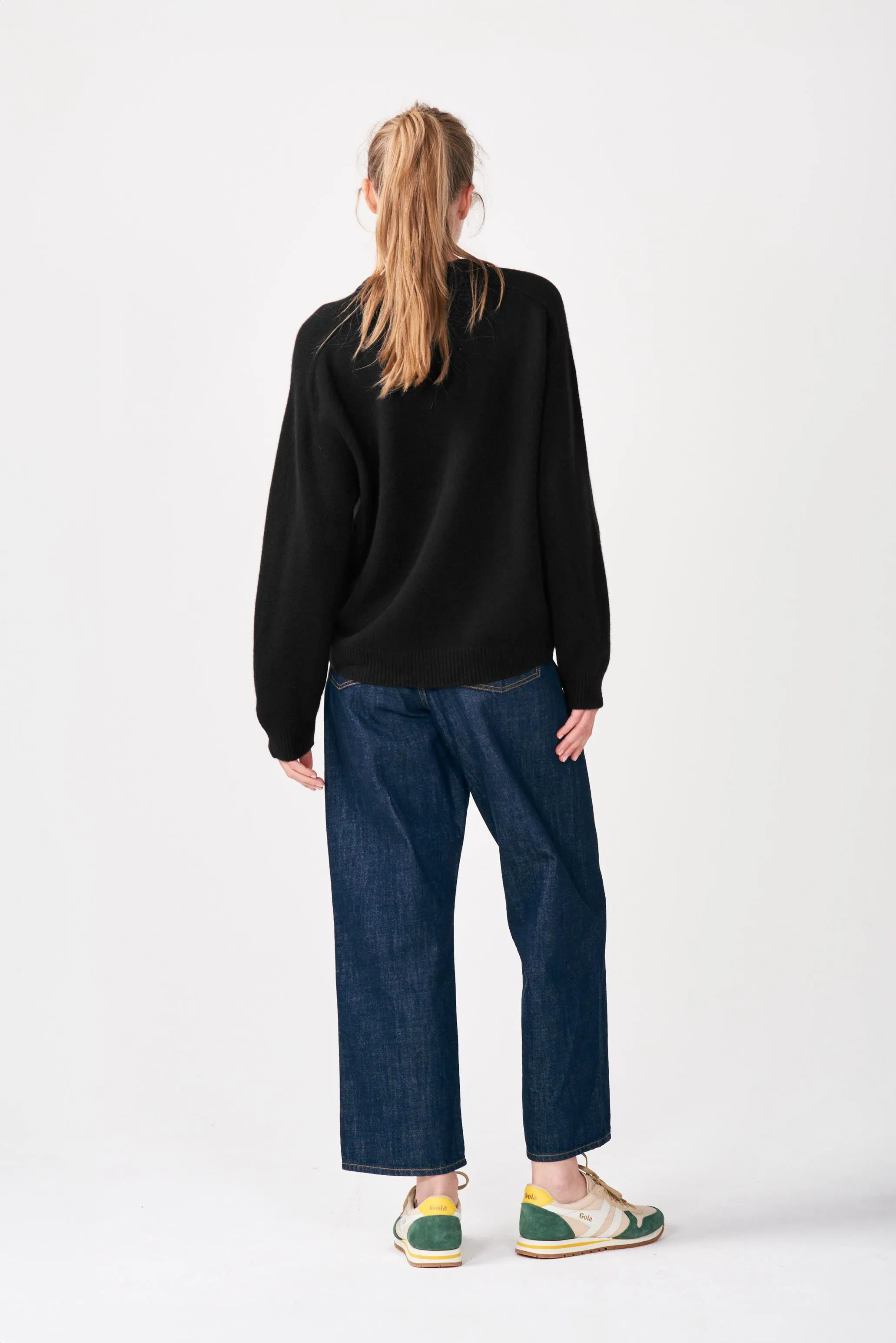 Oversize Heavy Cashmere Crew in Black